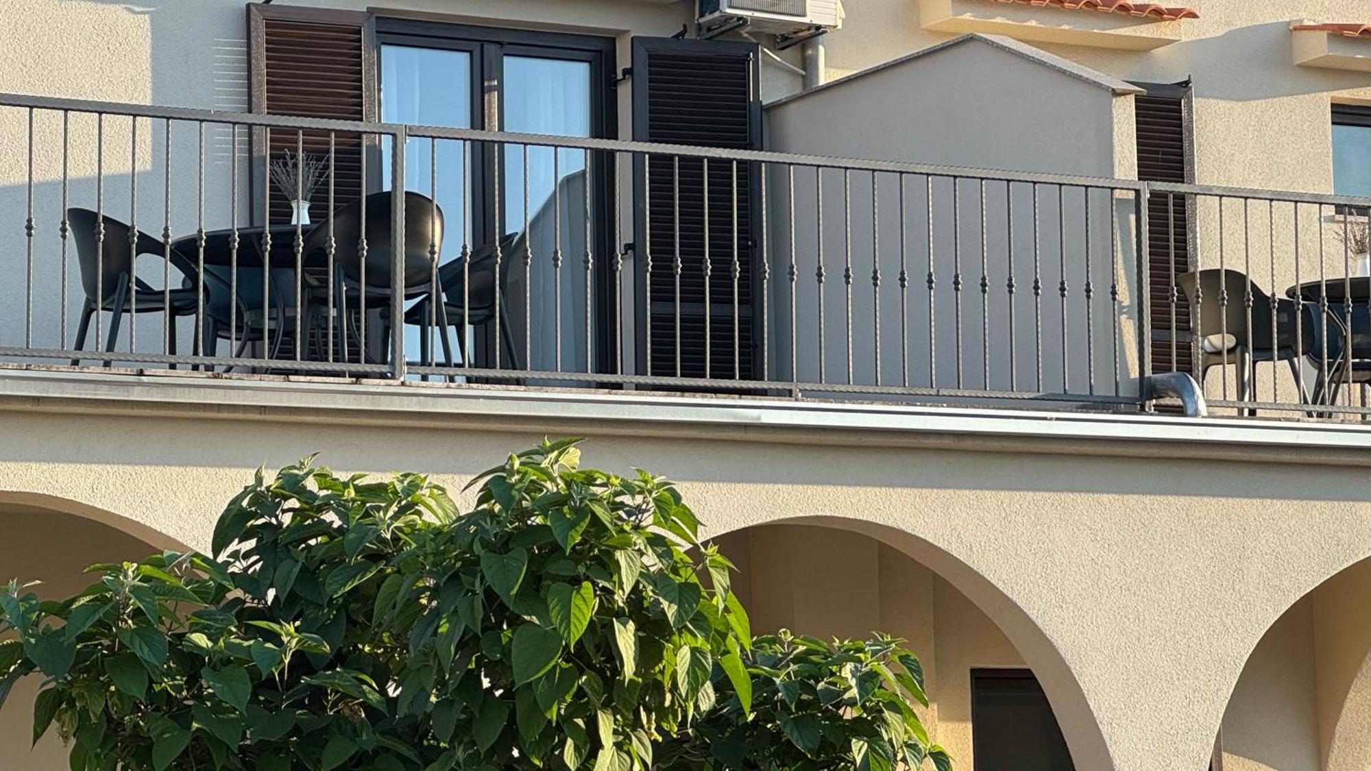 Apartments Ein Haus In Der Sonne Малинска Номер фото